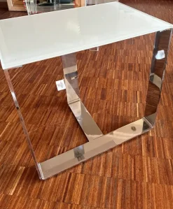 Tavolino modello Tavolino in vetro di Artigianale a prezzo scontato