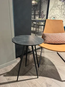 Tavolino modello Trip di Midj a prezzo scontato