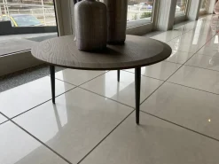 Tavolino moderno Belsize di Molteni & c a prezzo scontato