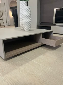 Tavolino moderno Tavolino da salotto novamobili  di Novamobili a prezzo scontato