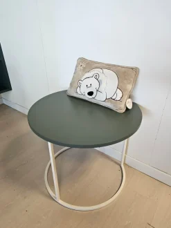 Tavolino Moon dell'azienda Adok a prezzi convenienti - 75%