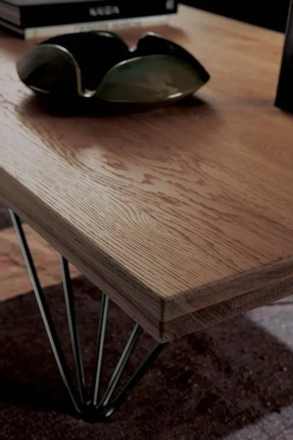 Tavolino Radius del marchio Ozzio con forte sconto