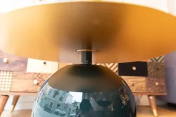 Tavolino Tavolino verdone acciaio con finitura a smalto  della firma Artigianale in offerta