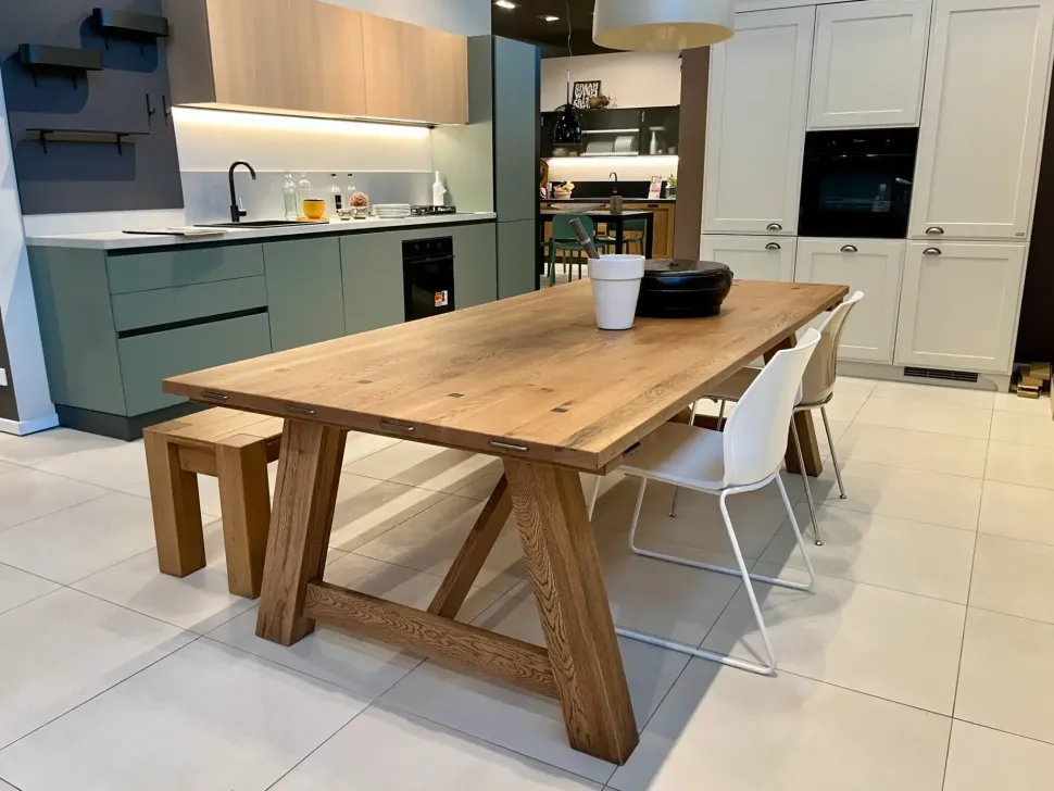 Tavolo Castle Devina nais in legno Fisso