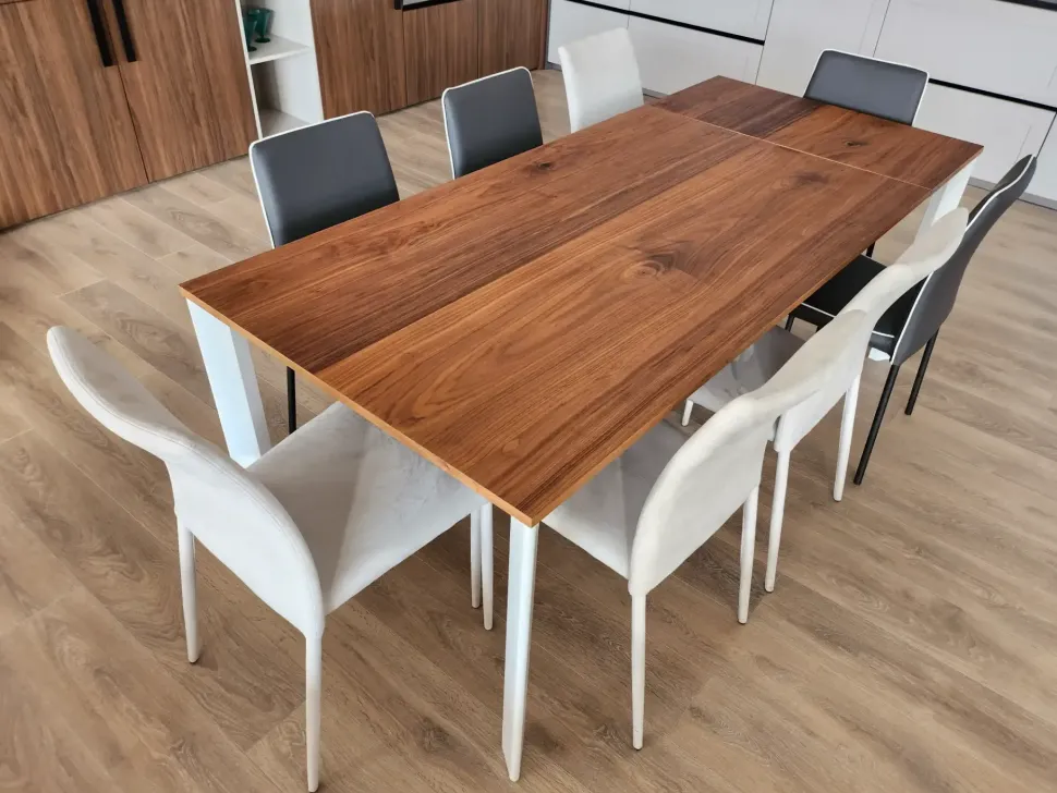 Tavolo con piano in legno rettangolare di Natisa a PREZZO OUTLET