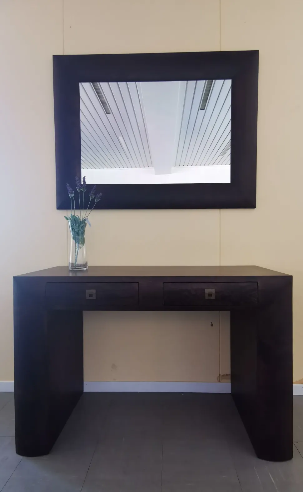 Tavolo consolle modello Etnika Artigianale a prezzo Outlet