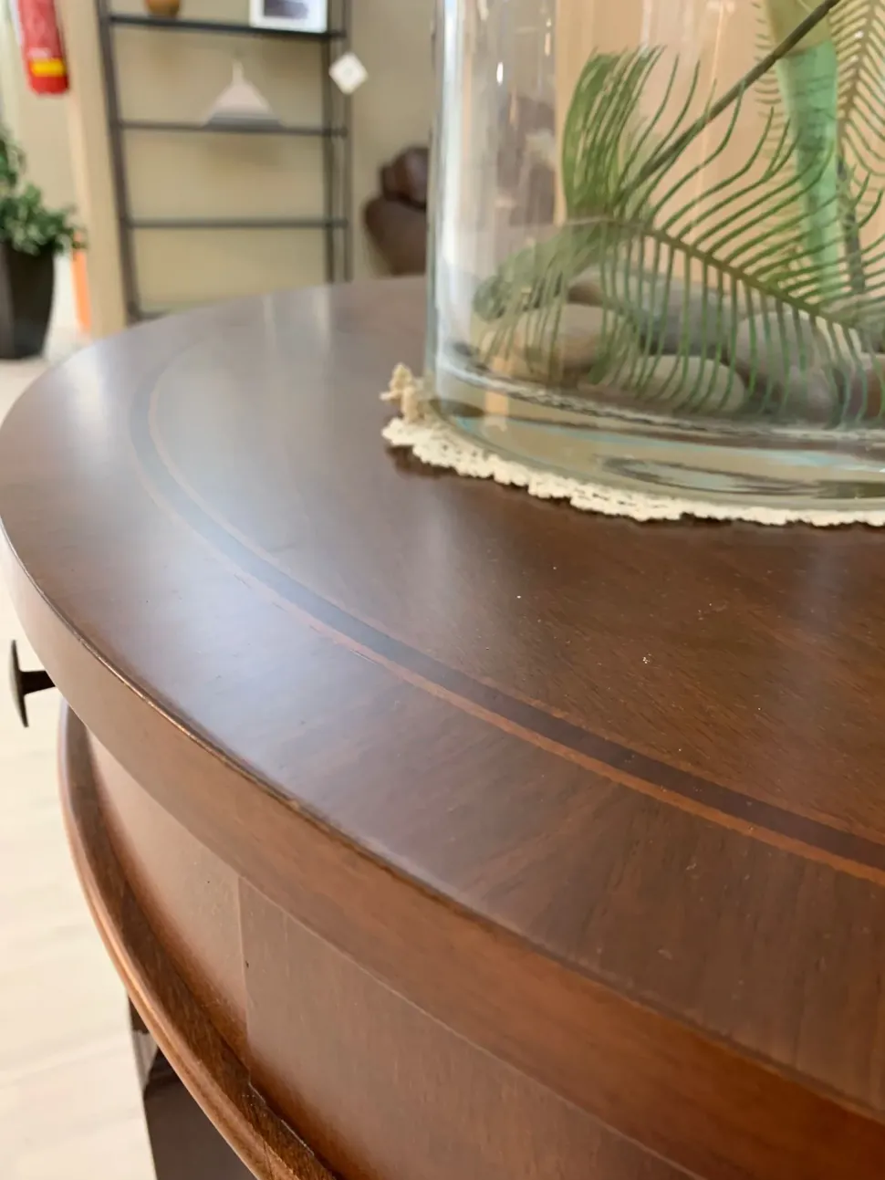 Tavolo consolle modello Mezzluna Pantera lucchese a prezzo scontato