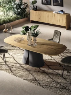 Tavolo Cosmopolitan di Devina nais: scopri il prezzo