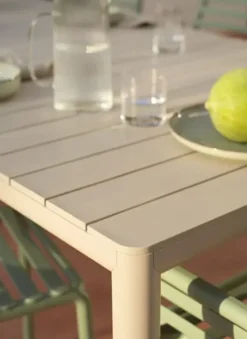 Tavolo da giardino Set tevere 210/275 con 8 tiberina nardi a marchio Nardi a prezzo scontato