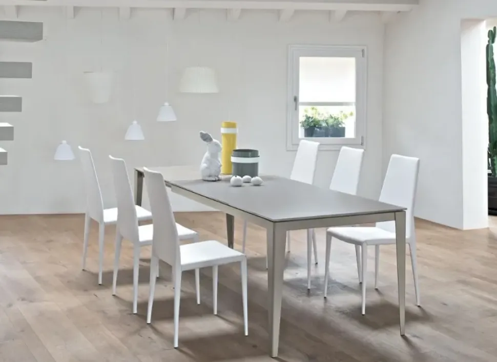 Tavolo Dom Ingenia a prezzo ribassato