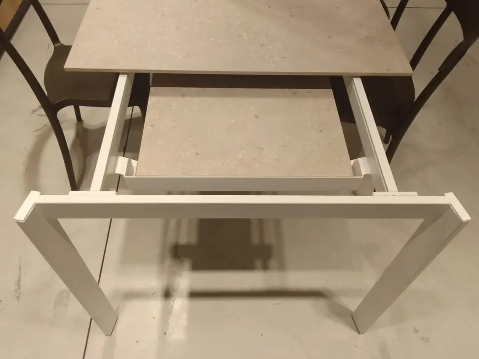 Tavolo Eminence Connubia in laminato Allungabile