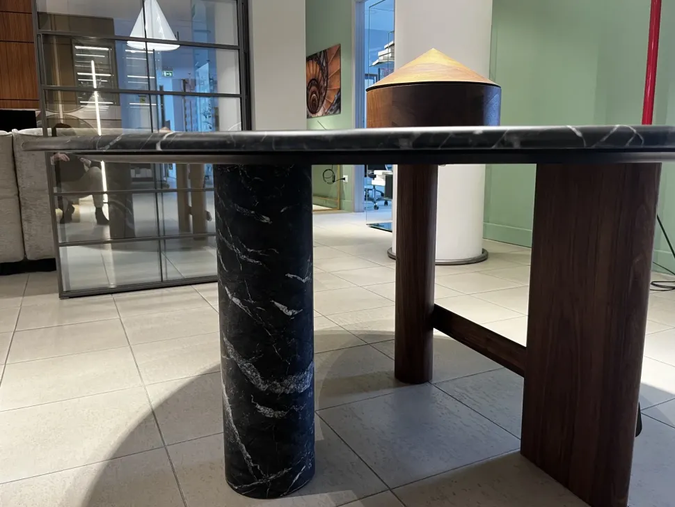 Tavolo fisso Sengu table 559 di Cassina a prezzo riservato