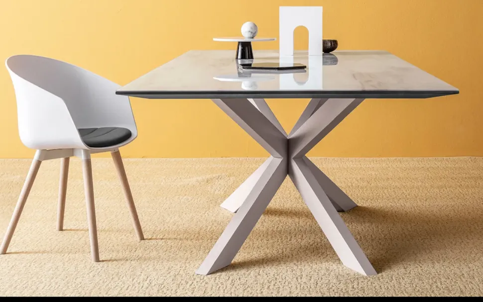 Tavolo in ceramica rettangolare Manhattan glass Devina nais a prezzo ribassato