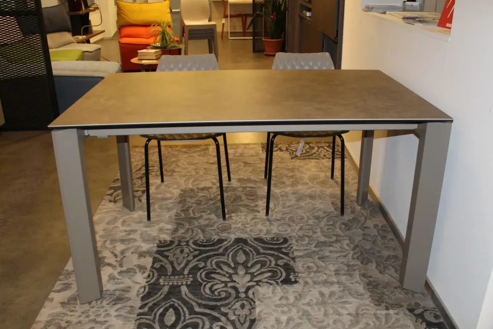 Tavolo in ceramica rettangolare Ceramique La seggiola a prezzo scontato