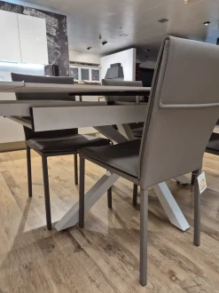 Tavolo in ceramica rettangolare Bilbao Artigianale in offerta outlet