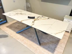 Tavolo in ceramica rettangolare Tavolo cross calacatta borghini Stones in offerta outlet