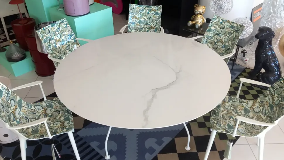 Tavolo in ceramica rotondo Glossy xxl Kartell in offerta outlet