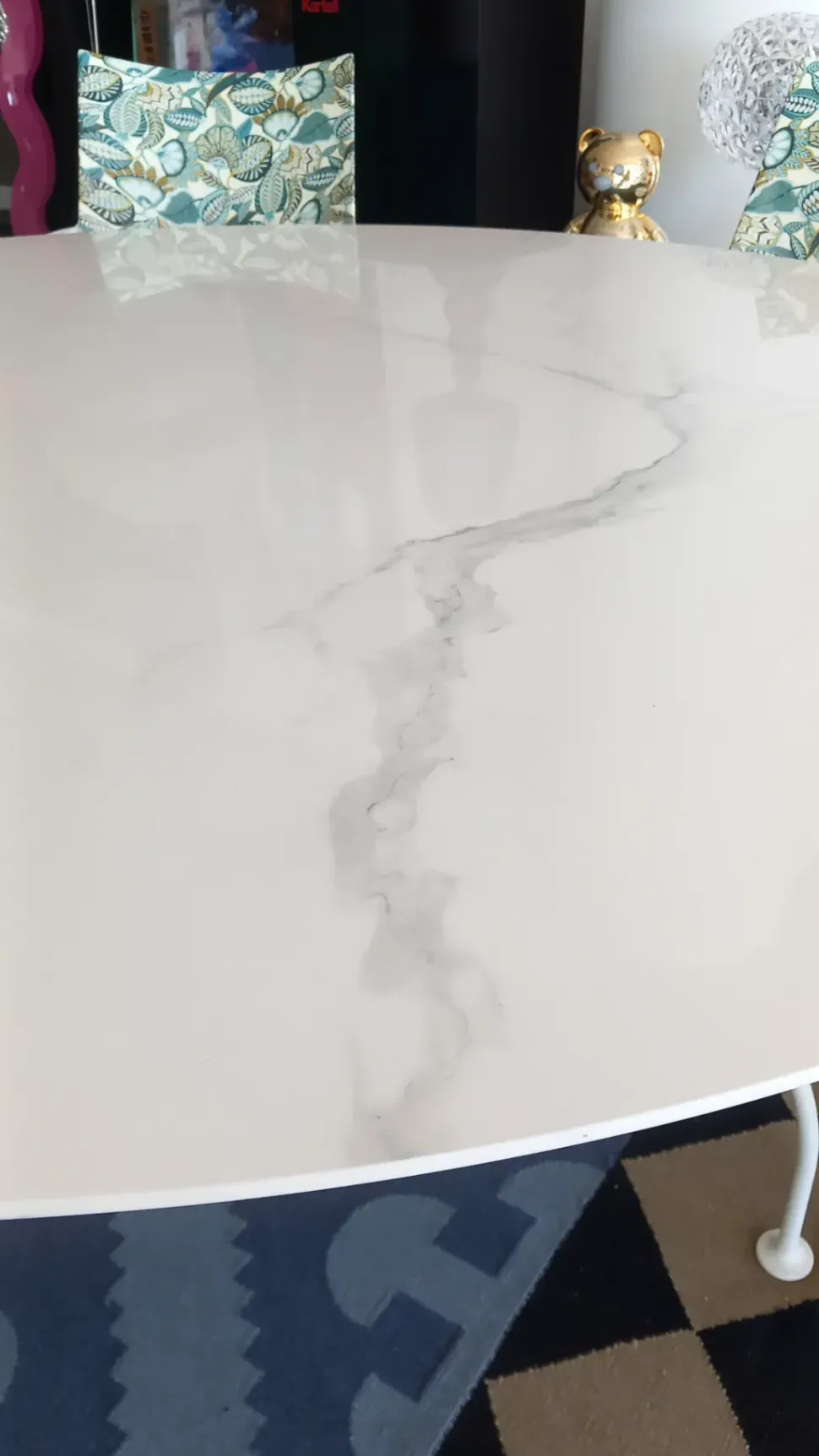 Tavolo in ceramica rotondo Glossy xxl Kartell in offerta outlet