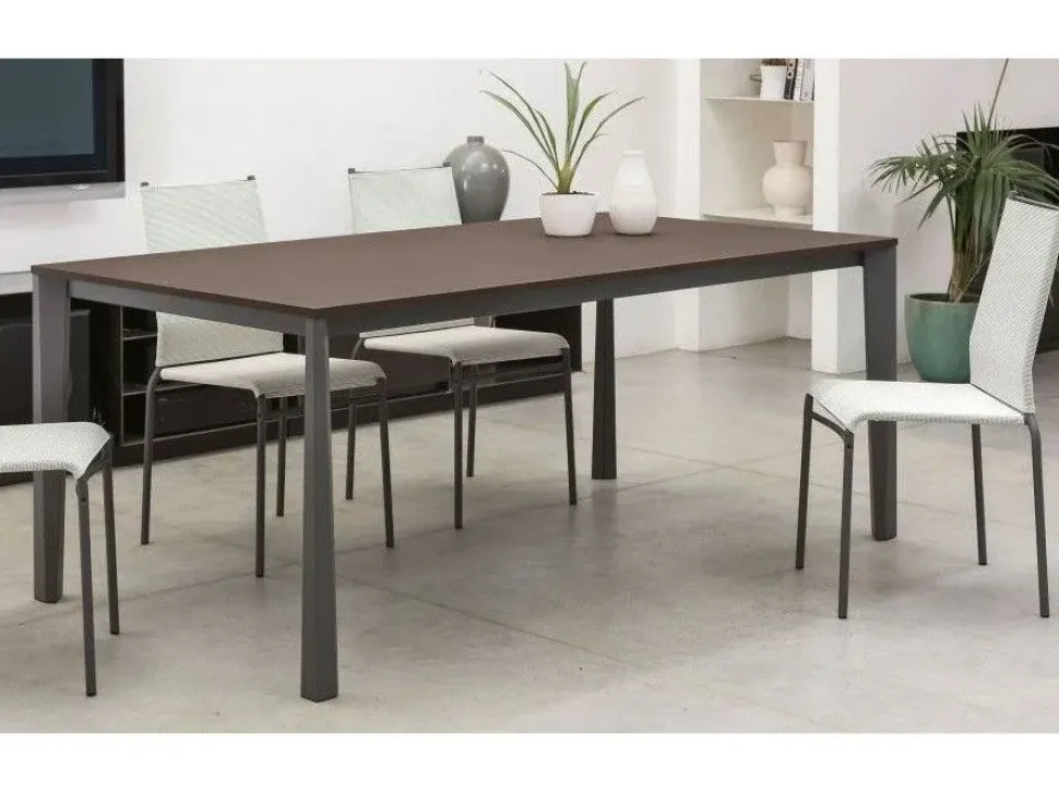 Tavolo in laminato rettangolare Prisma Ingenia a prezzo scontato