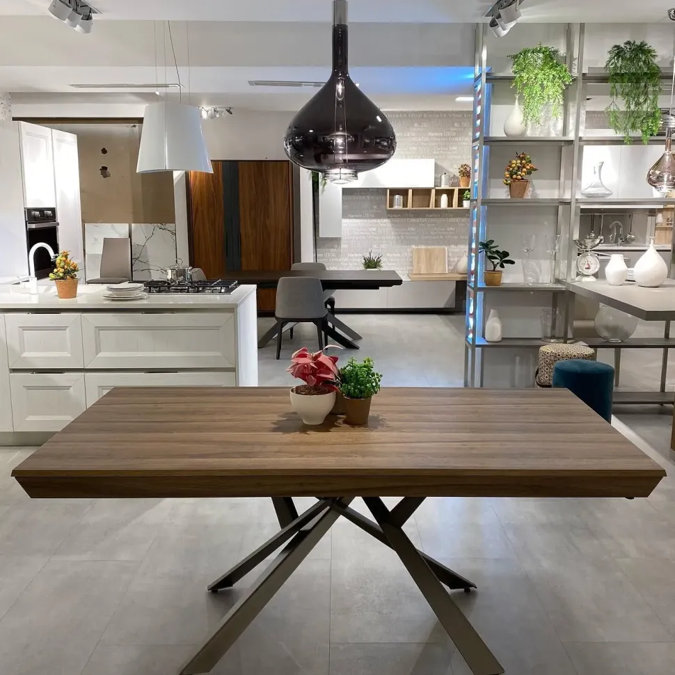 Tavolo in laminato rettangolare Lungo largo Easyline a prezzo scontato