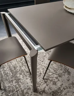 Tavolo in laminato rettangolare Aaron * La primavera a prezzo ribassato