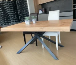 Tavolo in laminato rettangolare Elsa Artigianale a prezzo ribassato