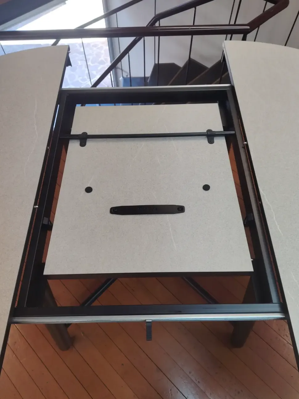 Tavolo in laminato rotondo Combo tondo Pointhouse in offerta outlet