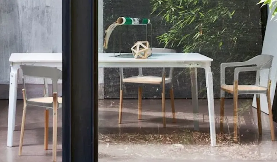 Tavolo in legno e resina quadrato Tavolo steelwood in hpl bianco 145x145 magis Magis a prezzo ribassato