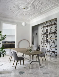 Tavolo in legno ovale Vertigo Sangiacomo a prezzo scontato