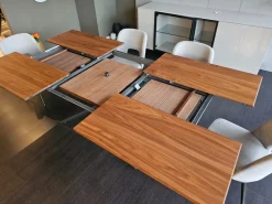 Tavolo in legno rettangolare 4x4 noce Tomasella in offerta outlet