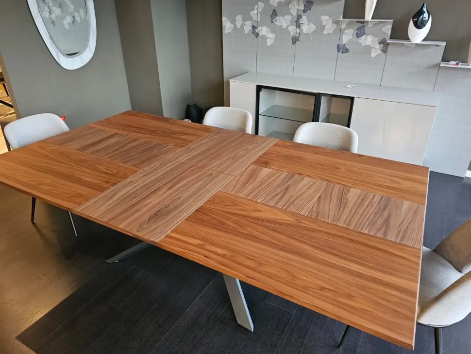 Tavolo in legno rettangolare 4x4 noce Tomasella in offerta outlet