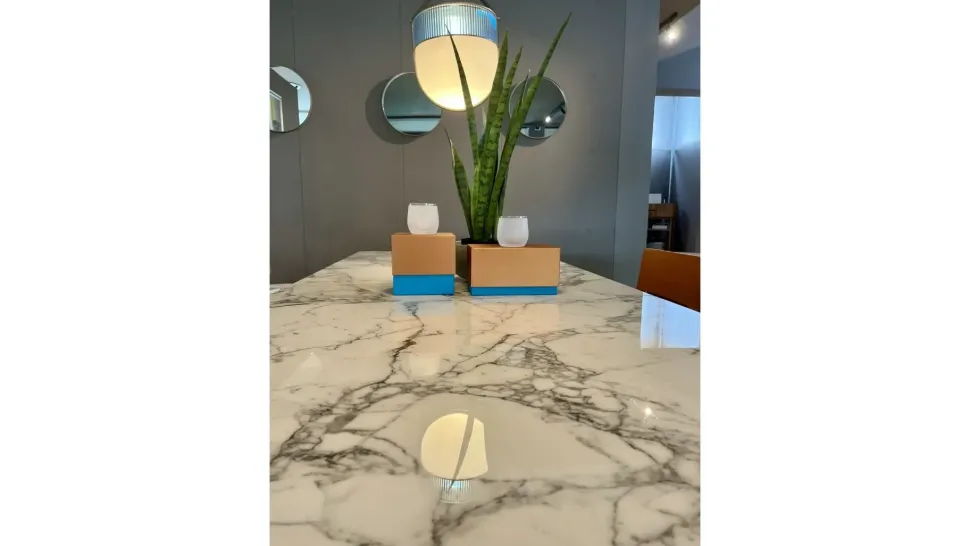 Tavolo in marmo rettangolare Bolero Poltrona frau in offerta outlet