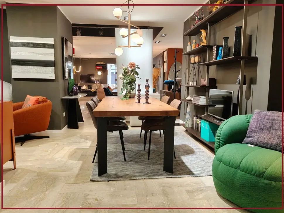 Tavolo in offerta outlet modello Master line new di Devina nais