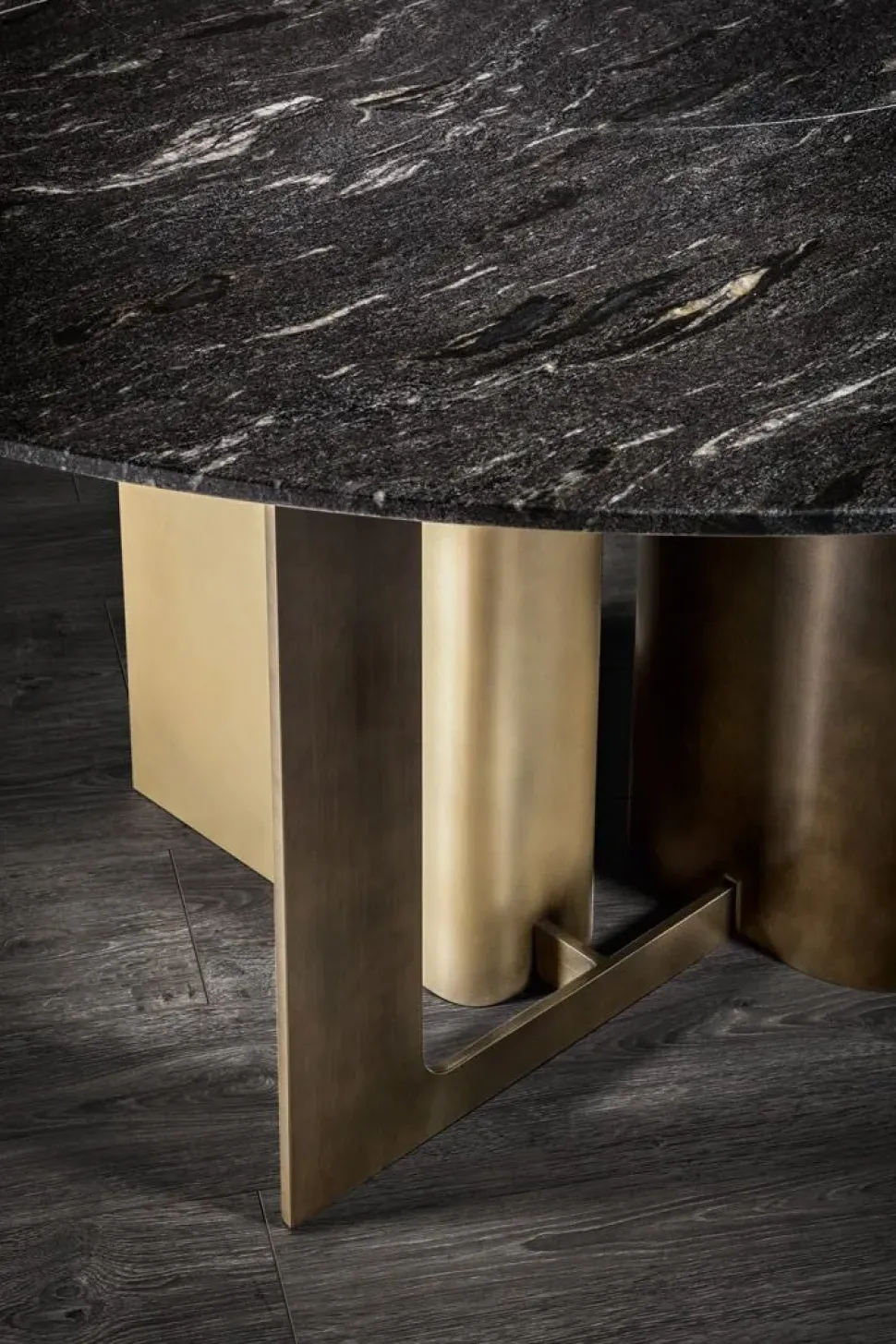 Tavolo in offerta outlet modello Mirage di Cantori