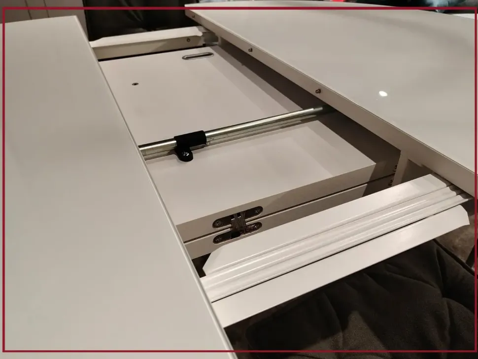 Tavolo in offerta outlet modello Giove cb-4739 d120 di Connubia