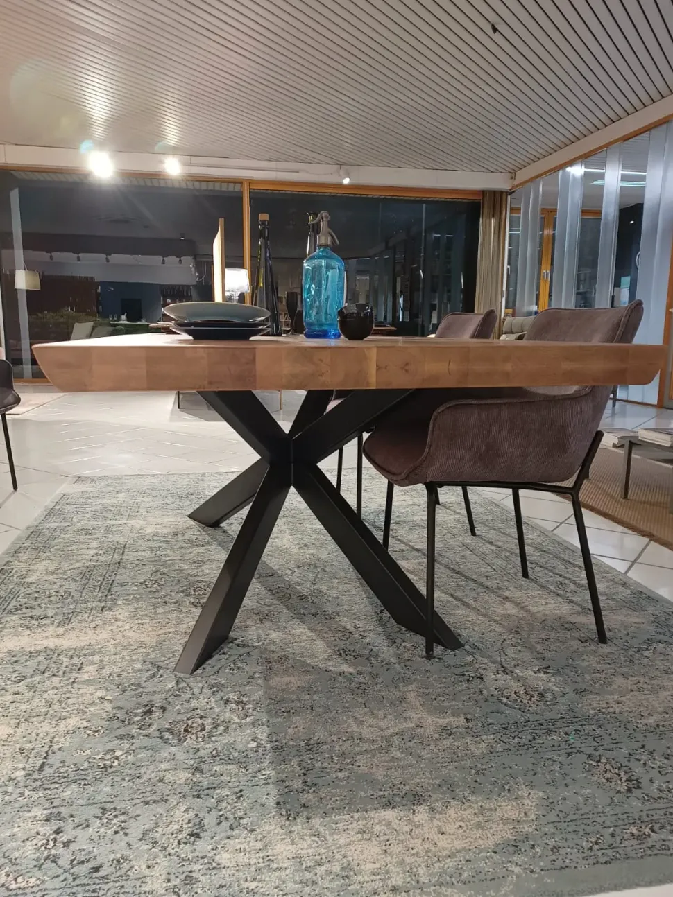 Tavolo in offerta outlet modello Tavolo star di Devina nais