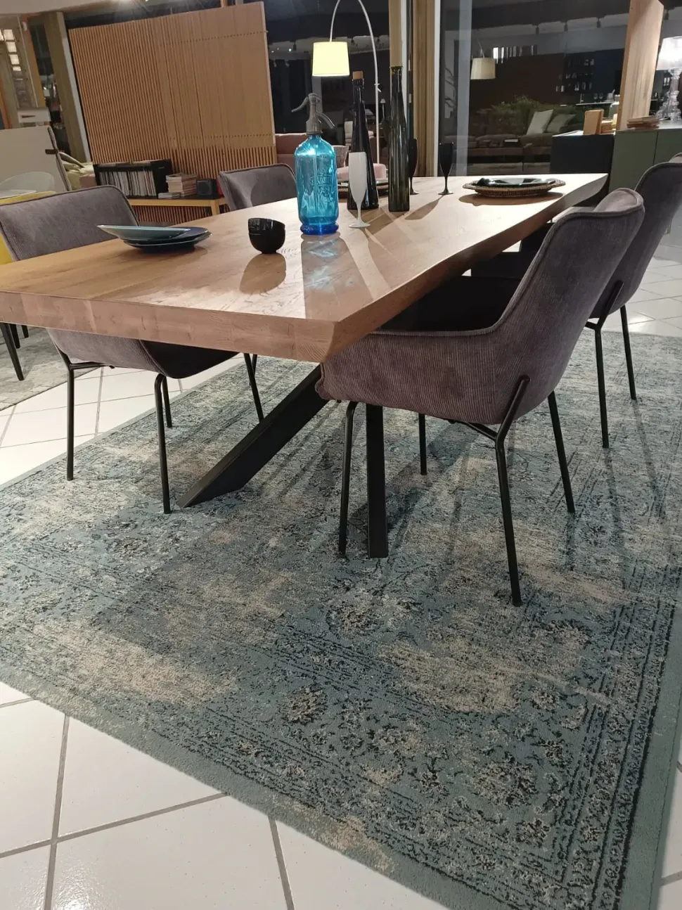 Tavolo in offerta outlet modello Tavolo star di Devina nais