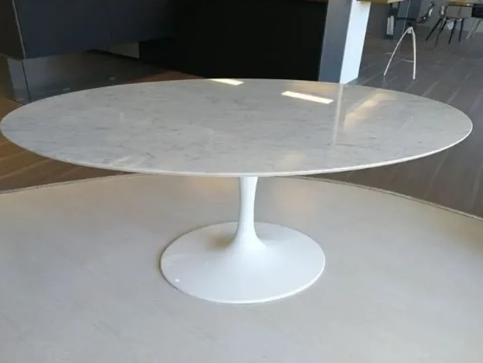 Tavolo in pietra ovale Saarinen made in italy 160x110 Artigianale a prezzo scontato