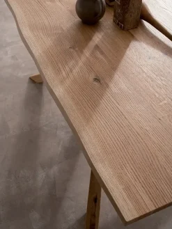 TAVOLO IN VETRO CON BASAMENTO CENTRALE A STELLA