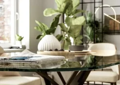 Tavolo in vetro sagomato Diago Easyline a prezzo scontato