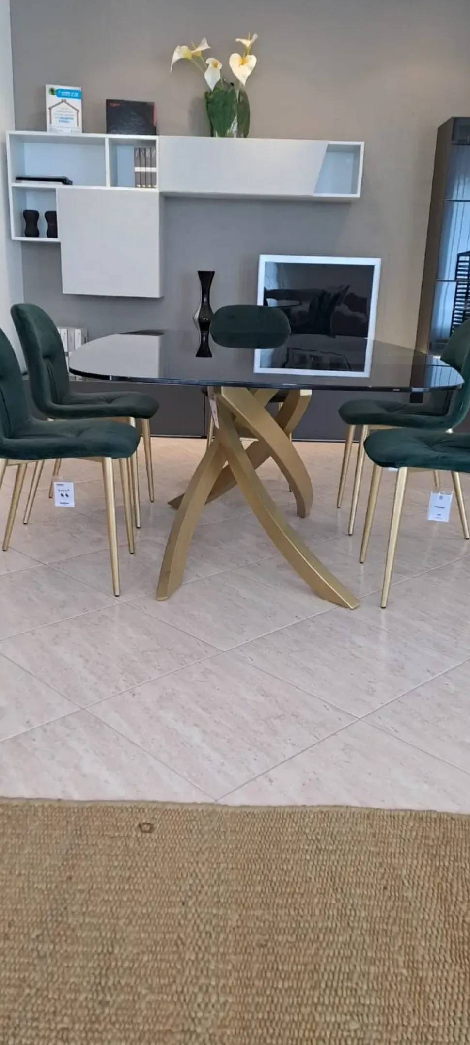 Tavolo in vetro sagomato Artistico Bontempi in offerta outlet