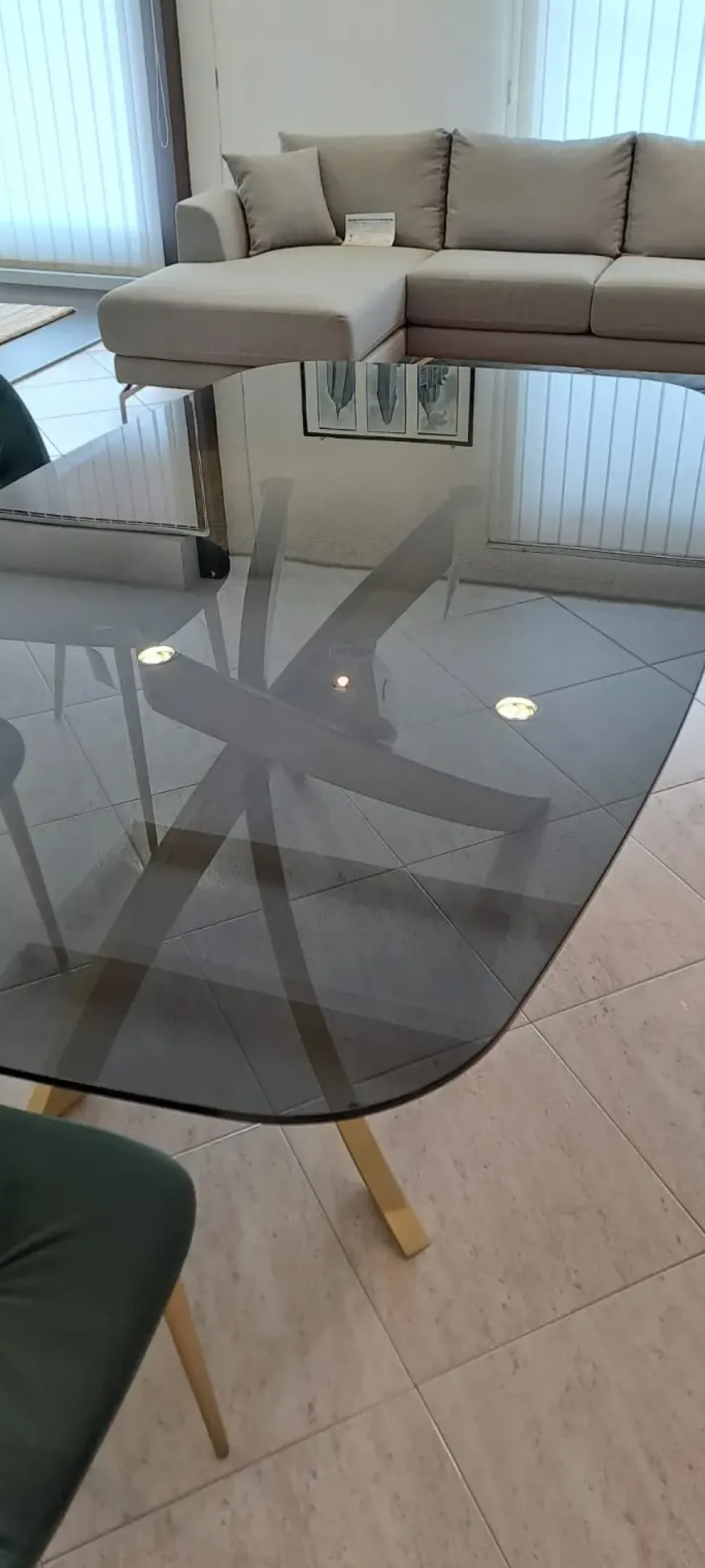 Tavolo in vetro sagomato Artistico Bontempi in offerta outlet