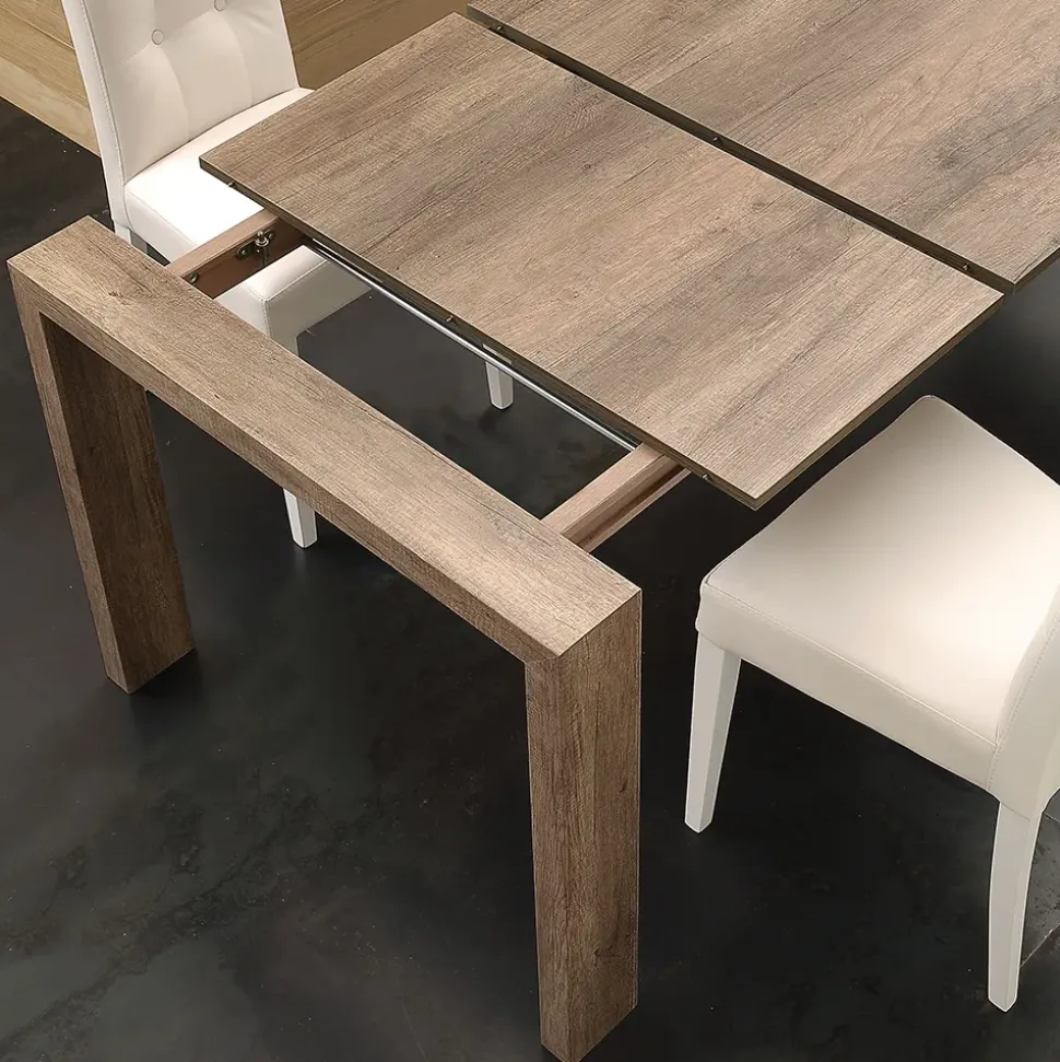 Tavolo Laseggiola modello Moderno