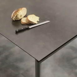 Tavolo Laseggiola modello Ceramique