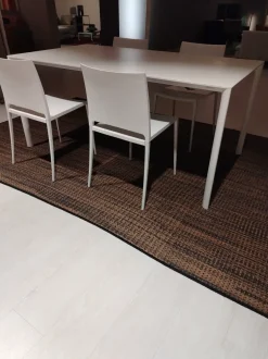 Tavolo Maki Kristalia in altri materiali Allungabile scontato 30%