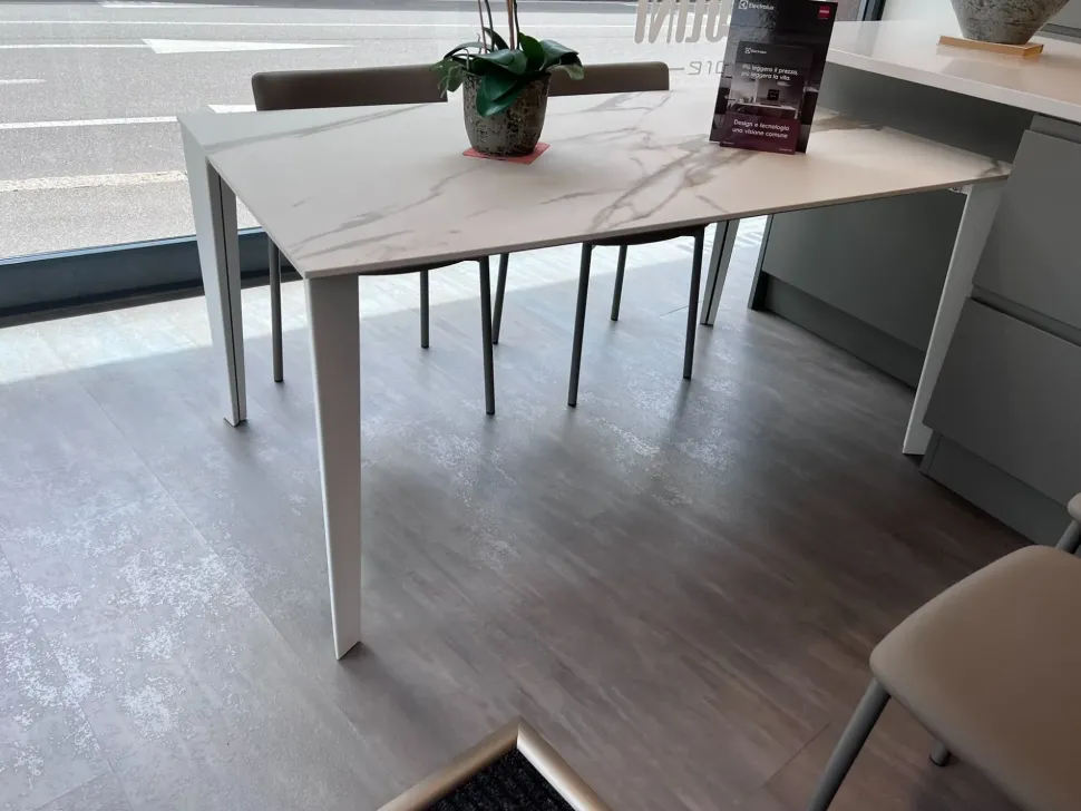 Tavolo Mary Scavolini in OFFERTA OUTLET -52%