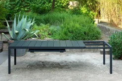 Tavolo modello Rio 210 ext a 280 piano resina per l'esterno Nardi a prezzo scontato