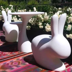 Tavolo modello Tavolo albero del coniglio verde balsamico da giardino Qeeboo a prezzo Outlet