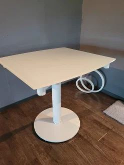 Tavolo ovale Extra up Ozzio scontato del 74%