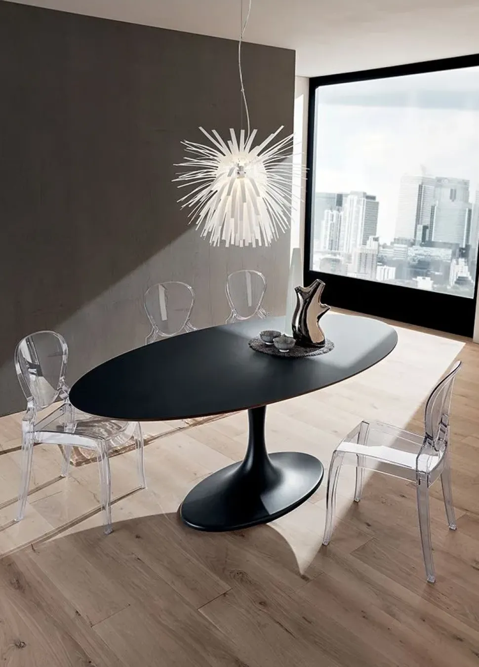 Tavolo ovale in ceramica Ruud La primavera in Offerta Outlet